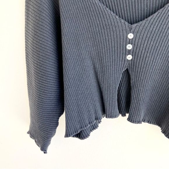 Garb Artsy Black Vintage 90s Crop Top - Picture 2 of 6